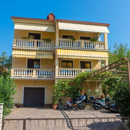 סלצה Apartman Laura מראה חיצוני תמונה